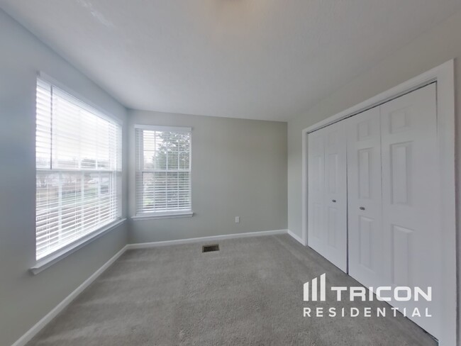 Building Photo - 709 Billie Jean Cir