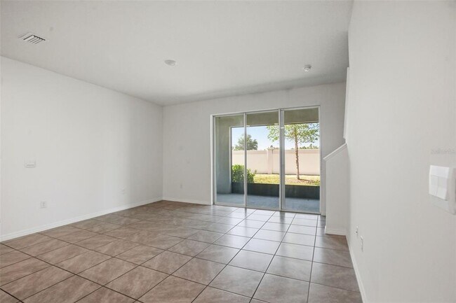Building Photo - 5267 Dragonfly Dr