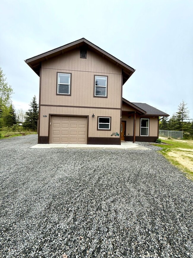 Primary Photo - LIKE NEW K-BEACH HOME!