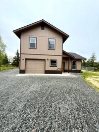 Building Photo - LIKE NEW K-BEACH HOME!