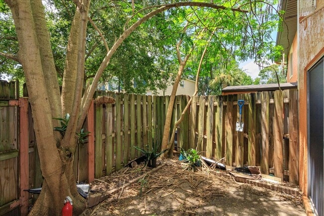 Building Photo - Winter Park 2 Bedroom Upgraded Condo