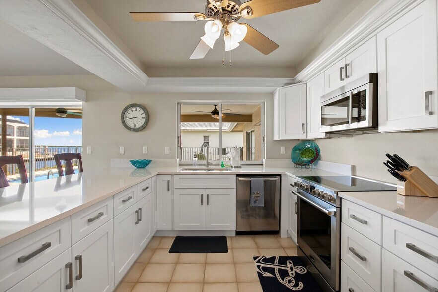 Building Photo - 874 Magnolia Ct