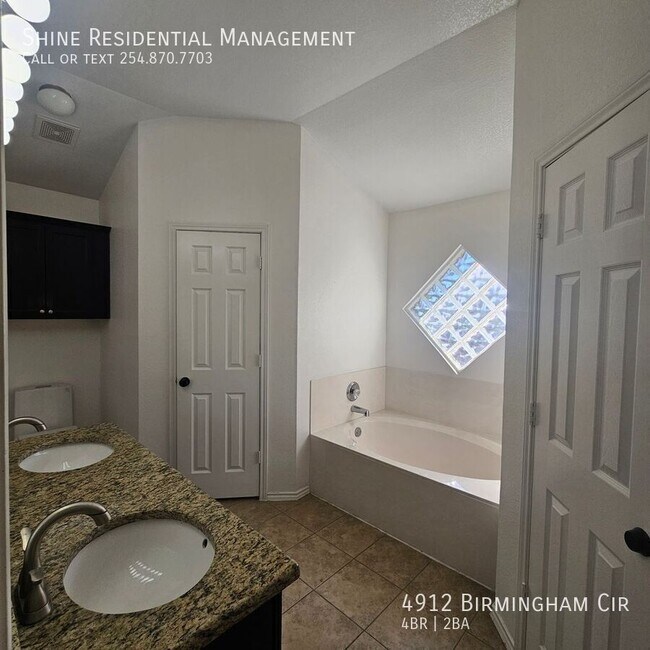 Building Photo - 4912 Birmingham Cir