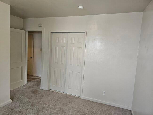 Building Photo - 3002 Woodrow St