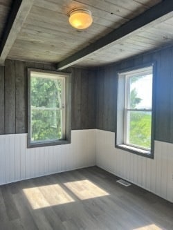 Building Photo - 476 Lansingville Rd