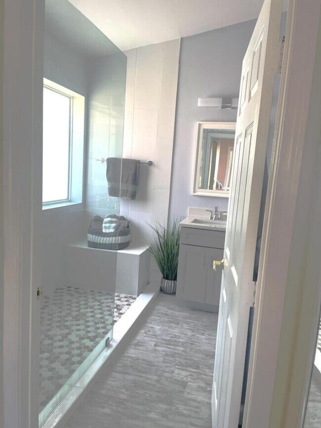 Building Photo - 9731 Cherry Blossom Ct