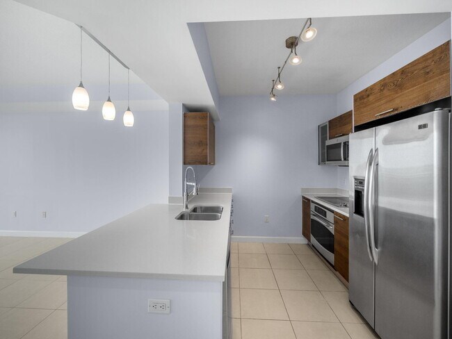 Building Photo - 480 Hibiscus St