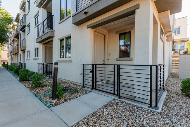 Building Photo - 4235 N 26th St