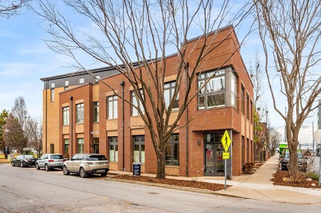 Building Photo - 1500 4th Ave N