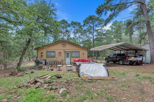 Building Photo - 928 Moccasin Trail
