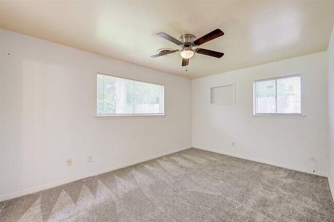 Building Photo - 7214 Mobud Dr