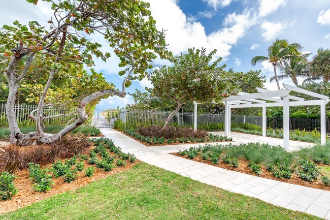 Building Photo - 199 Ocean Ln Dr