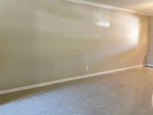 Building Photo - 608 SW Natura Blvd