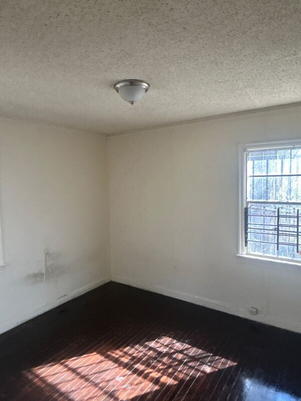 Building Photo - 126 Maple Ridge Dr