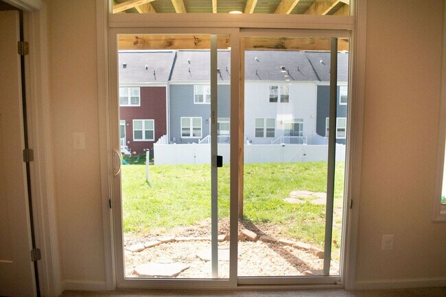 Building Photo - 2310 Avinity Ct