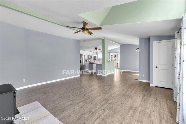 Building Photo - 2490 W Glenshandra Dr