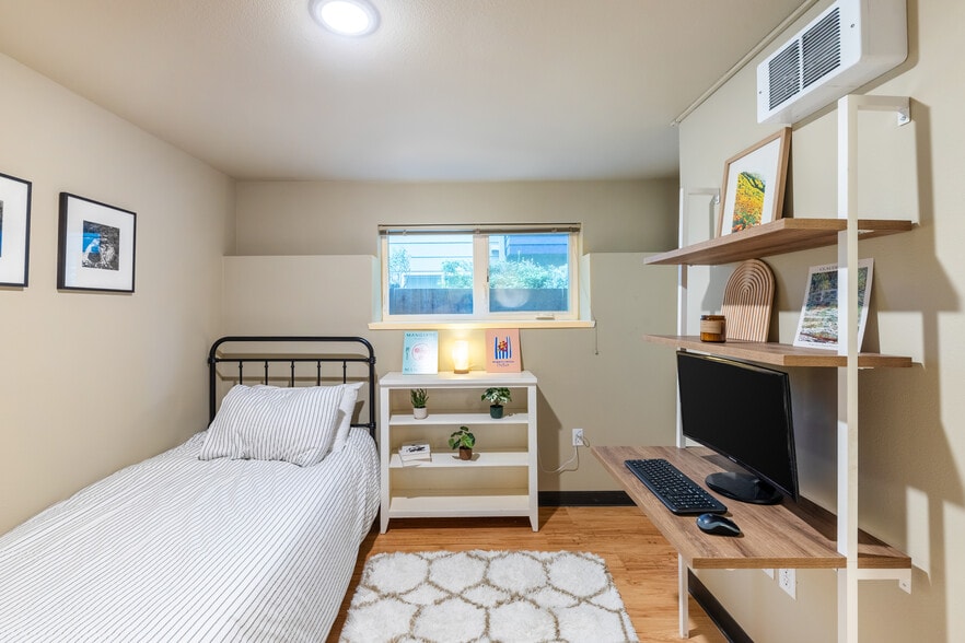 Primary Photo - Aubrey Studios