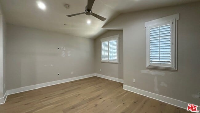 Building Photo - 2020 Holly Dr