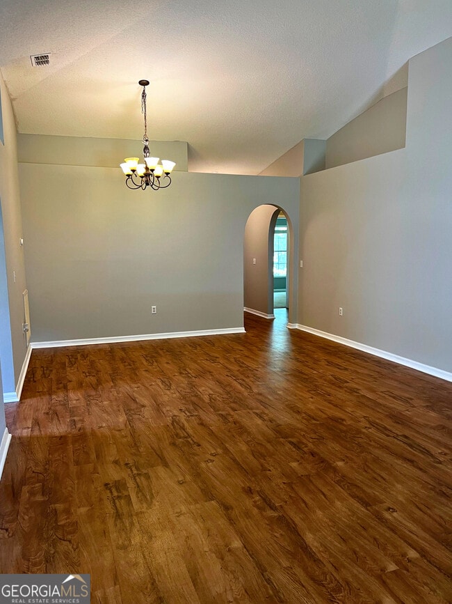 Building Photo - 230 Pine Bluff Dr