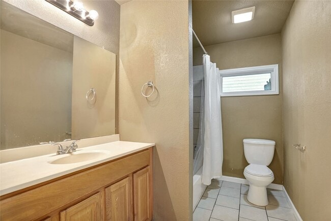 Building Photo - 707 N Tennessee St