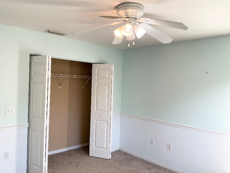 Building Photo - 8707 NW 10th Pl