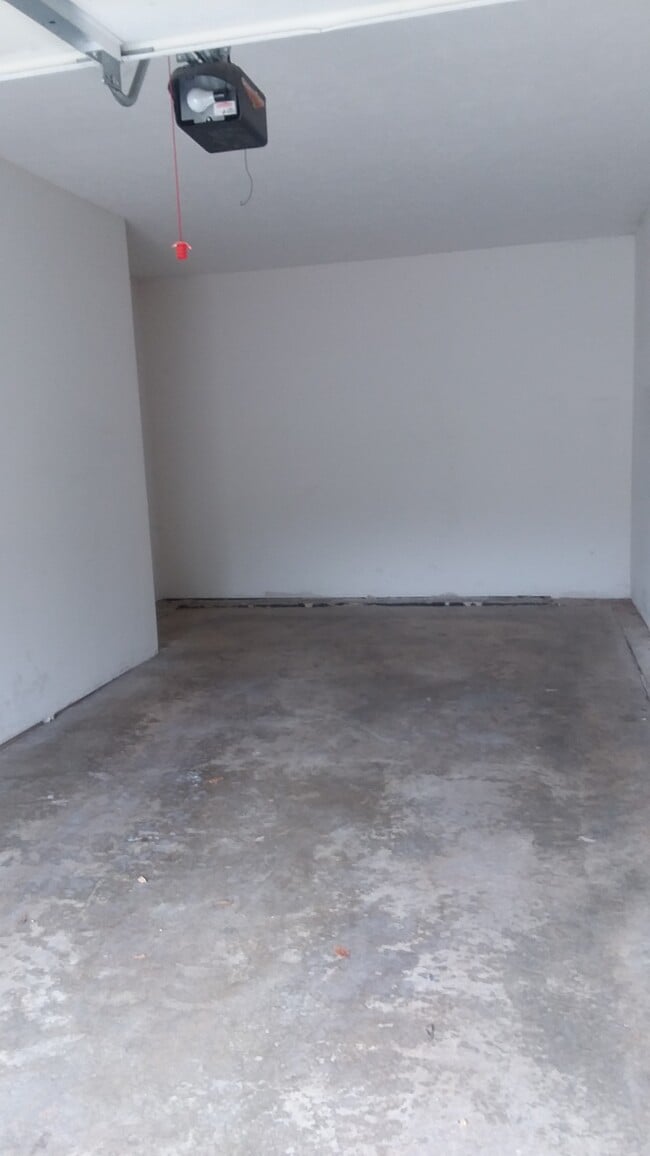 Building Photo - 236 Marcliffe Dr