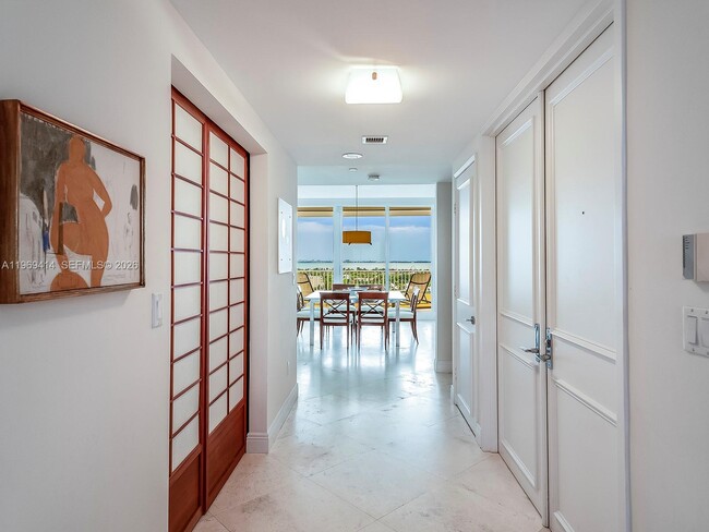 Building Photo - 781 Crandon Blvd