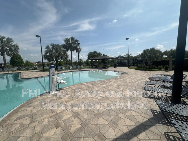Building Photo - 6264 Great Bear Dr