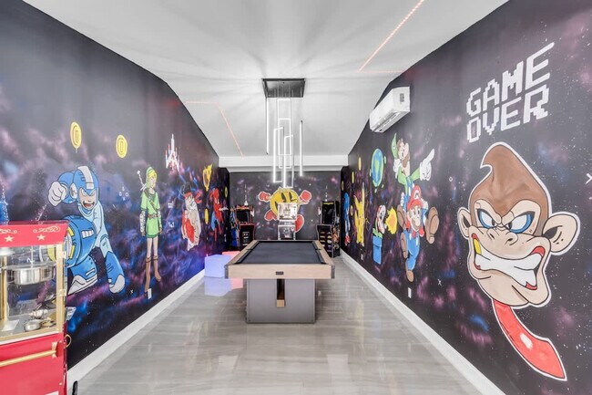 Building Photo - 1255 NE 199th St