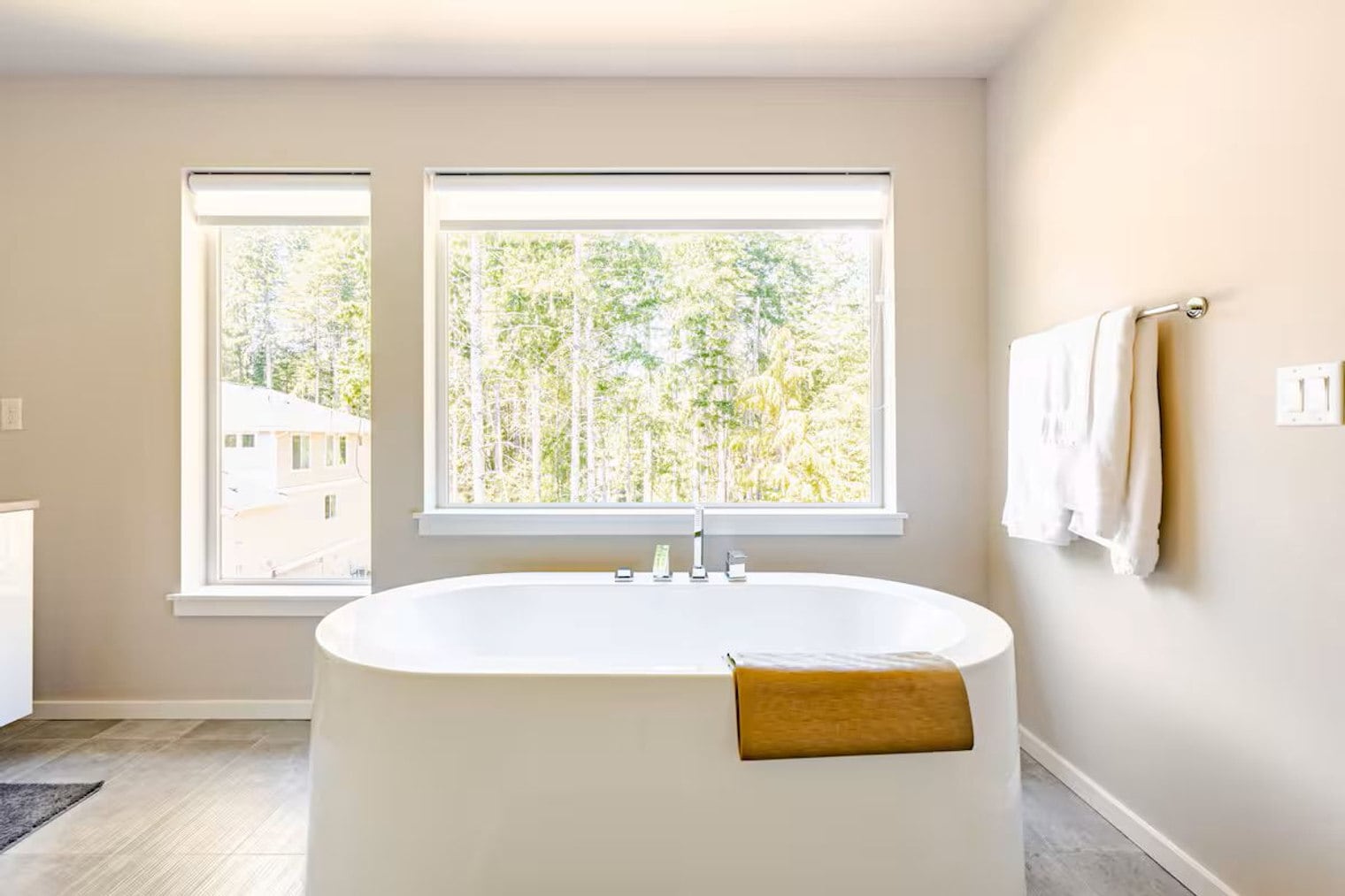 Building Photo - 4952 Amherst Way SW