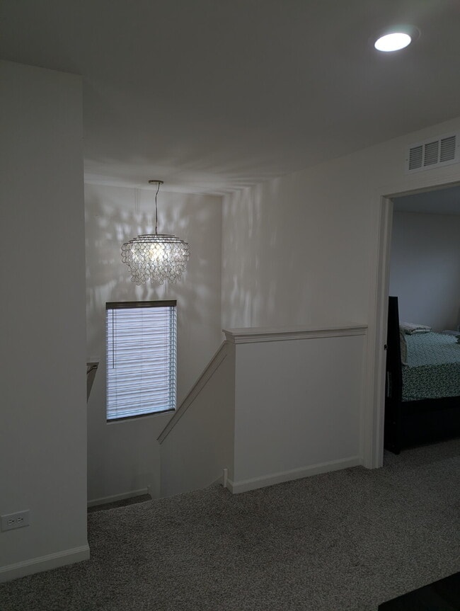 Building Photo - Spacious 4-Bedroom Modern Home with 3 Full Baths.