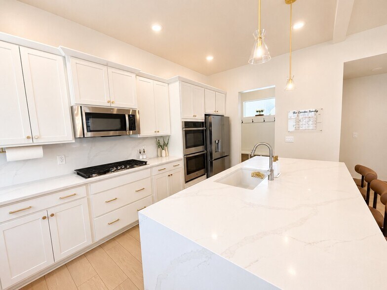 Building Photo - 3069 N Stardew St