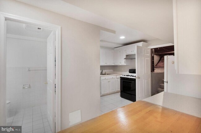 Building Photo - 13920 Wagon Way