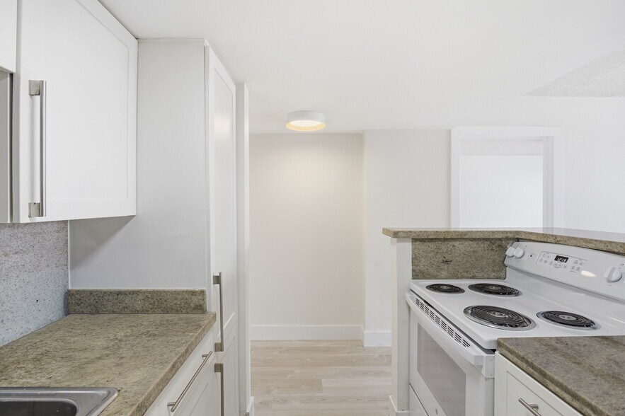 Building Photo - 1010 NW 11th St