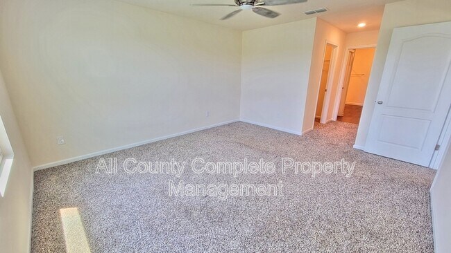 Building Photo - 121 Aveiro Wy
