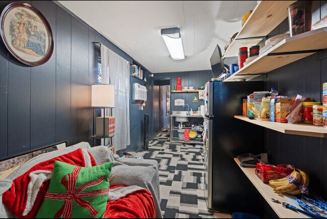 Primary Photo - 3403 20th St