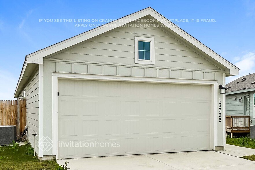 Building Photo - 13702 Bucket Way