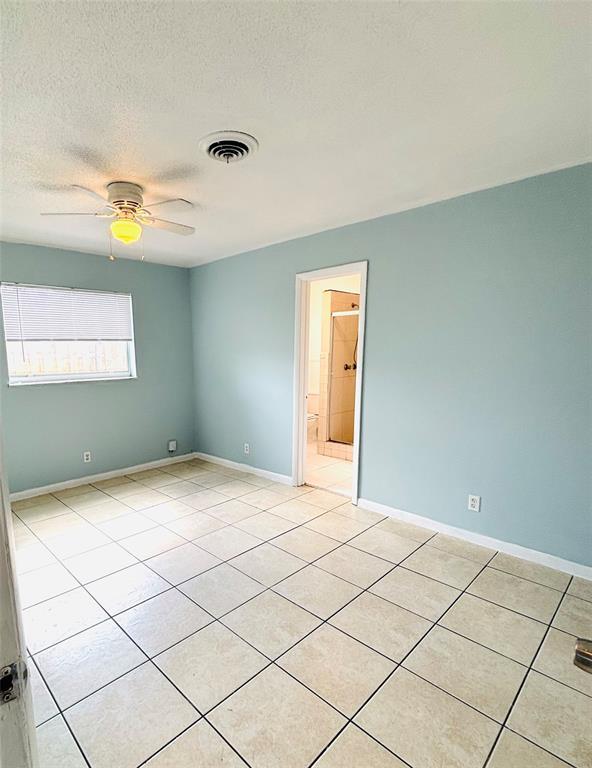 Building Photo - 2671 NW 65th Ave