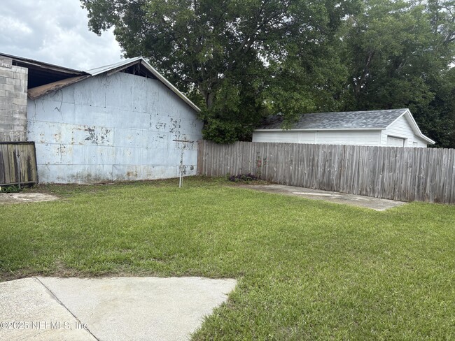 Building Photo - 4458 Manchester Rd