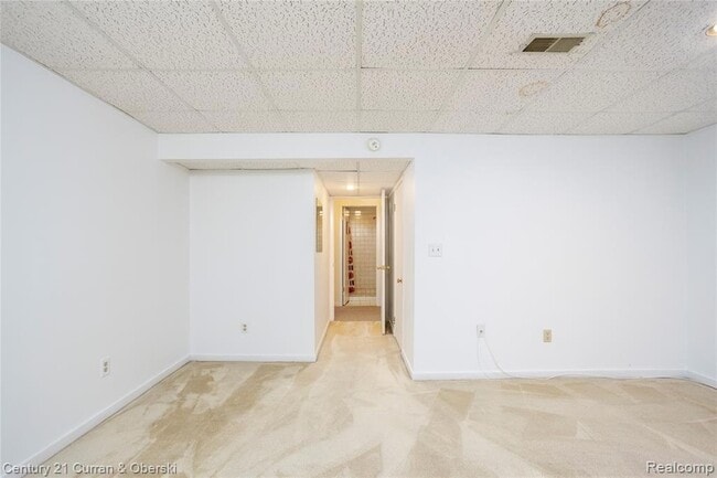 Building Photo - 9429 Westwind Dr