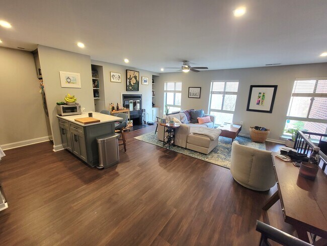 Building Photo - 23 Andrew Pl