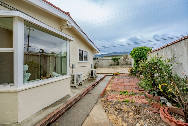 Building Photo - Furnished 3BR Glendora Home | Quiet Retreat + Parking