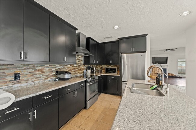 Building Photo - 1538 Beaconshire