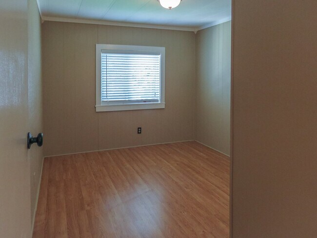 Building Photo - 3 bedroom 2 bath available in Century Meadows Park in Aurora !!