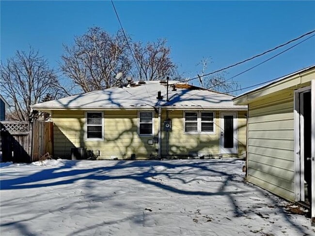 Building Photo - 7501 W Lake St