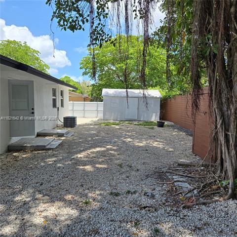Building Photo - 3740 Percival Ave