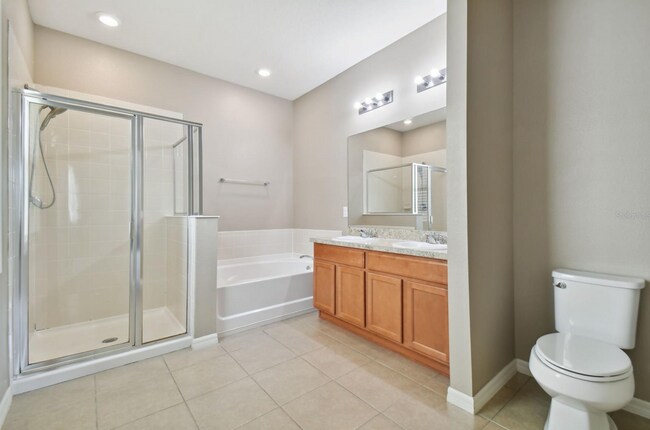 Masterbedroom Bath - 10606 Laguna Plains Dr