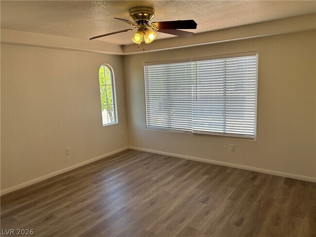 Building Photo - 10296 Magnolia Tree Ave