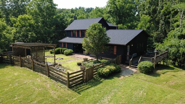 Building Photo - 3507 Stoney Hill Rd