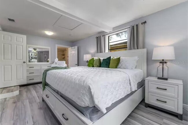 Building Photo - 5212 Puritan Ave